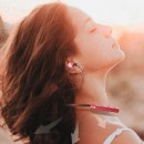 Halter-Style Bluetooth Headset Souvenir