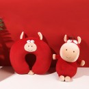 馬年u型枕抱枕頸枕二合一