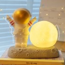 Astronaut Night Light