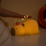 趴趴卡皮巴拉拍拍小夜灯