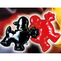 手牽手抱枕海報