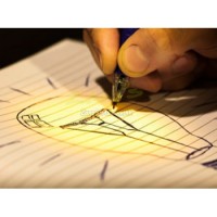 英文書寫選原子筆，中文書寫揀中性筆