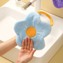 珊瑚絨刺繡花朵造型毛巾