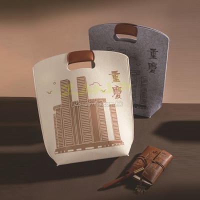 手提毛毡礼品袋