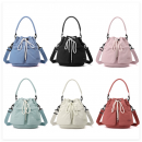 单肩斜挎手提包