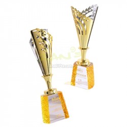 鏤空水晶金屬獎盃