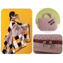 便携午睡枕头抱枕毛毯