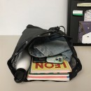 轻巧便携多用途抽绳健身背包