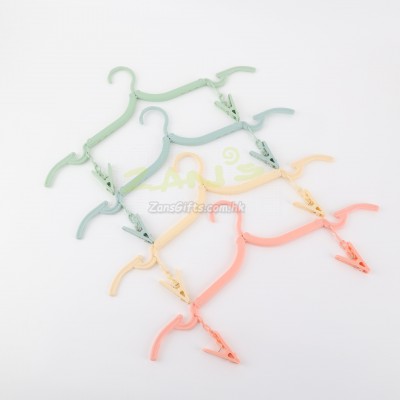 Folding Hanger