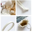 菱格抽繩束口雲朵包