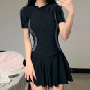 连体女泳衣